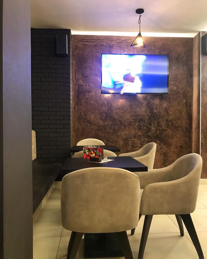 Golden Inn Hotel Majdanpek Zewnętrze zdjęcie