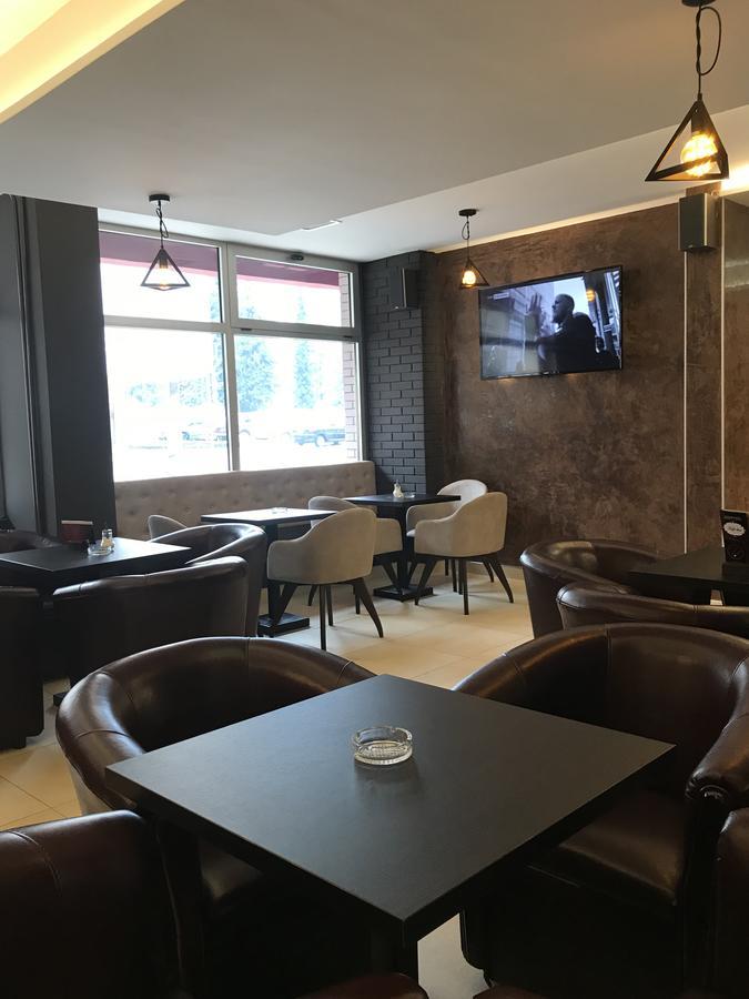 Golden Inn Hotel Majdanpek Zewnętrze zdjęcie