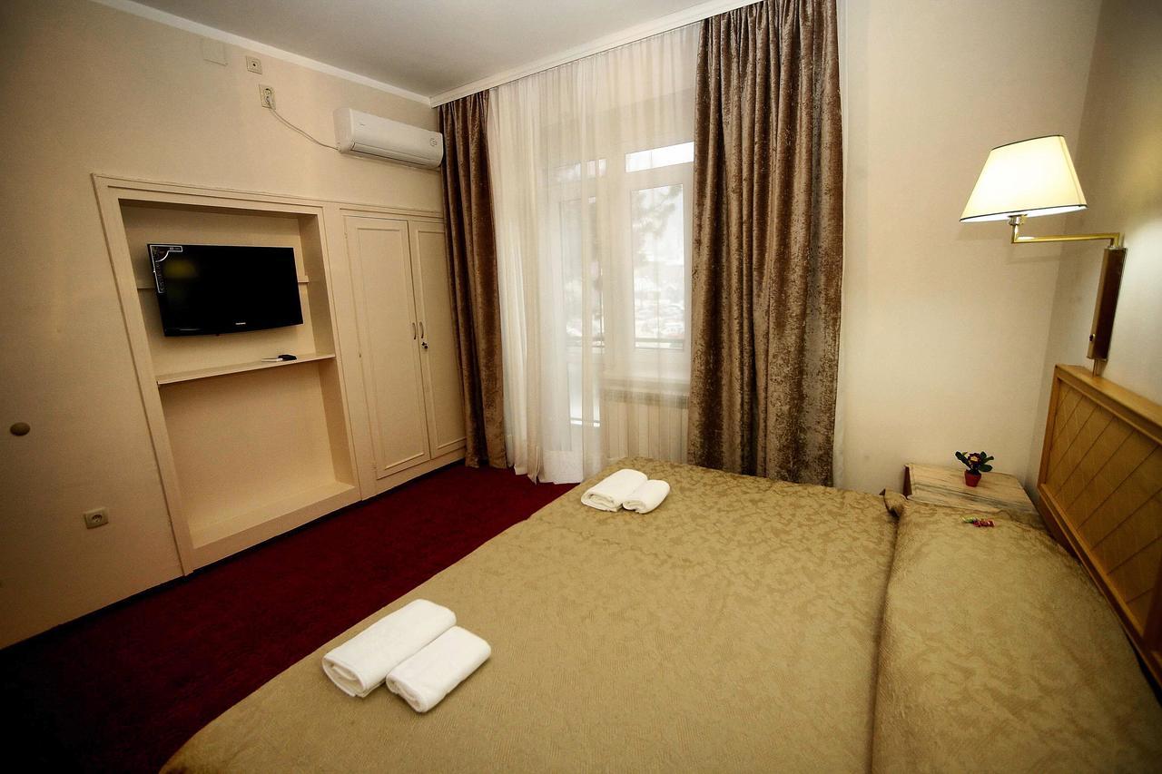 Golden Inn Hotel Majdanpek Zewnętrze zdjęcie