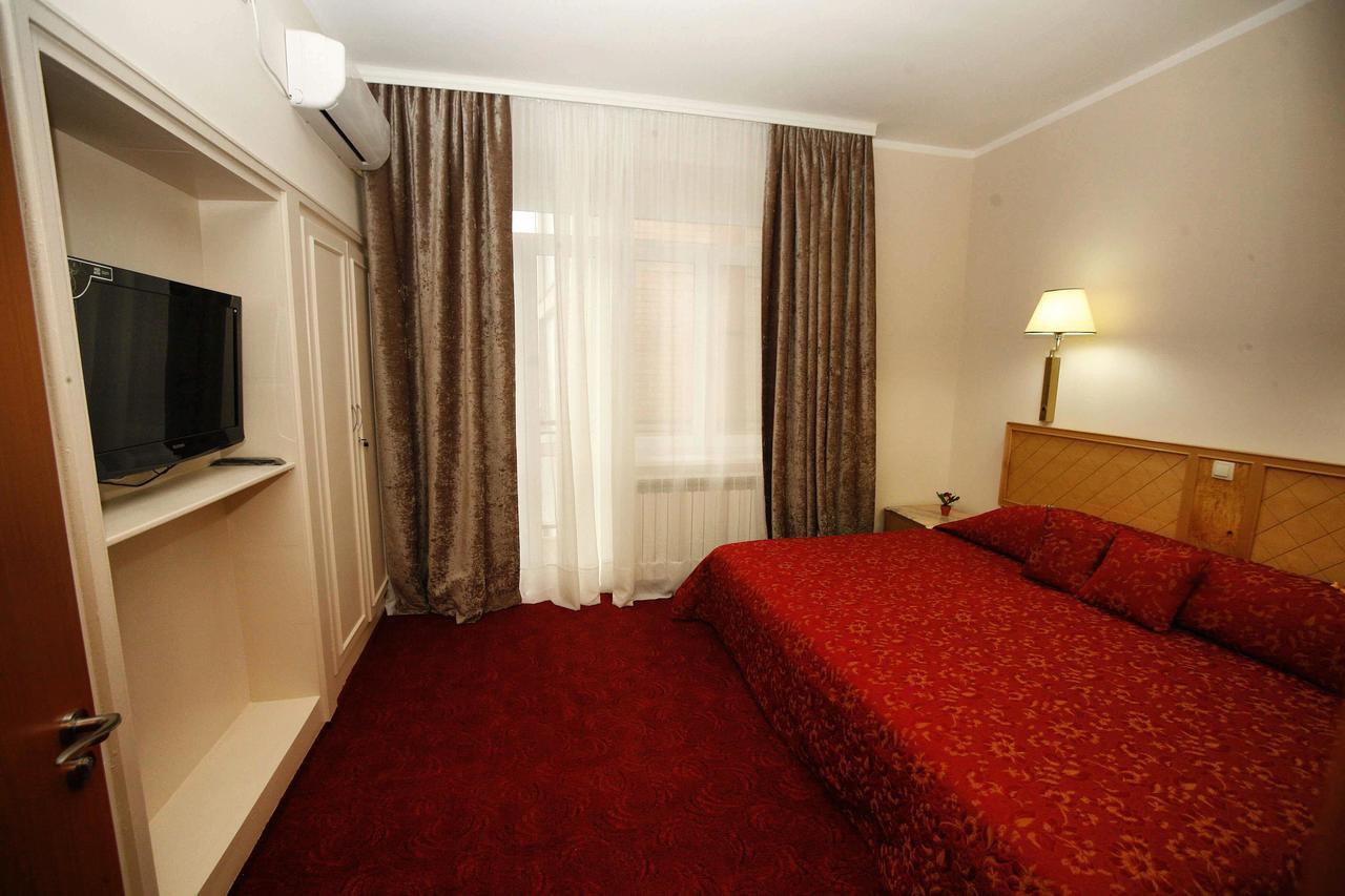 Golden Inn Hotel Majdanpek Zewnętrze zdjęcie