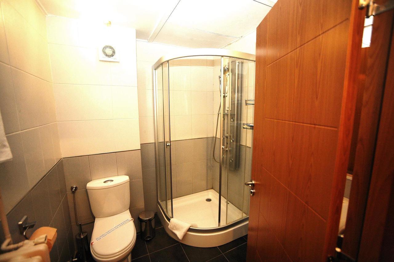 Golden Inn Hotel Majdanpek Zewnętrze zdjęcie