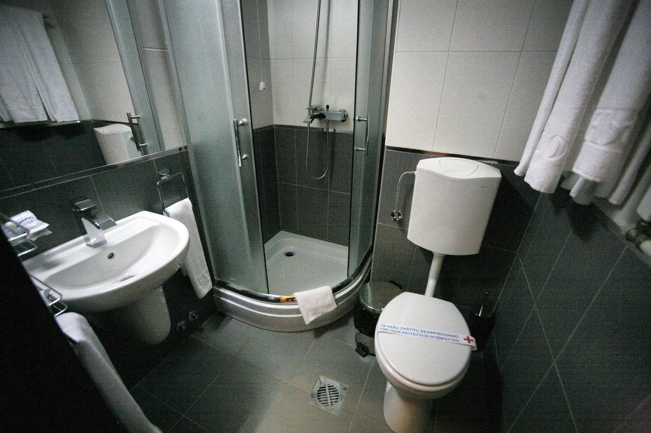 Golden Inn Hotel Majdanpek Zewnętrze zdjęcie