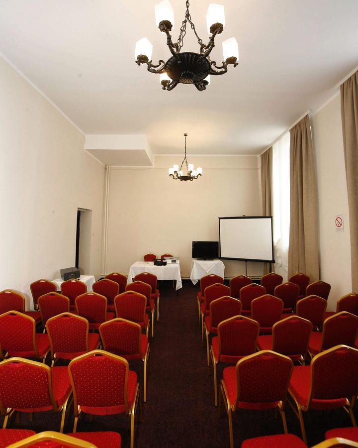 Golden Inn Hotel Majdanpek Zewnętrze zdjęcie